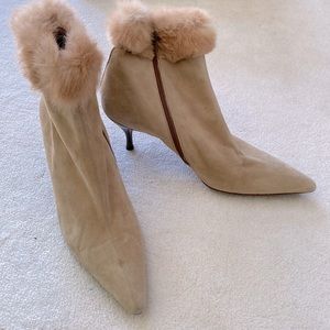 Donald J Pliner tan Suede and Fur Zip up Heeled Booties Made in Italy